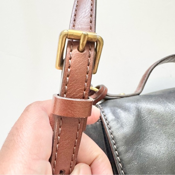 Fossil Vintage Classic Black Crossbody Handbags - Picture 16 of 16